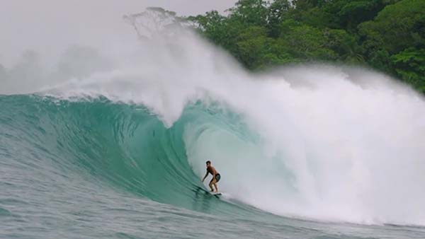 Top 10 Surfing Clips