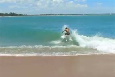 Skimboard Shoulder