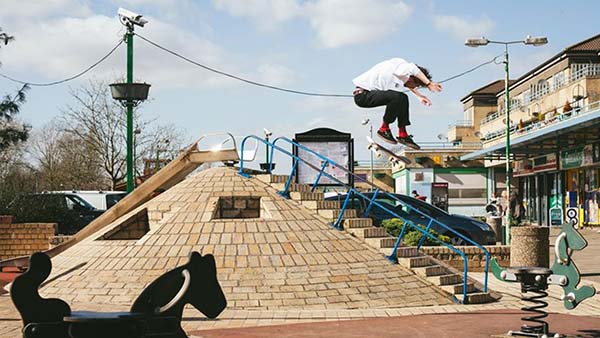 Back to the Streets w/ UK Ripper Kris Vile